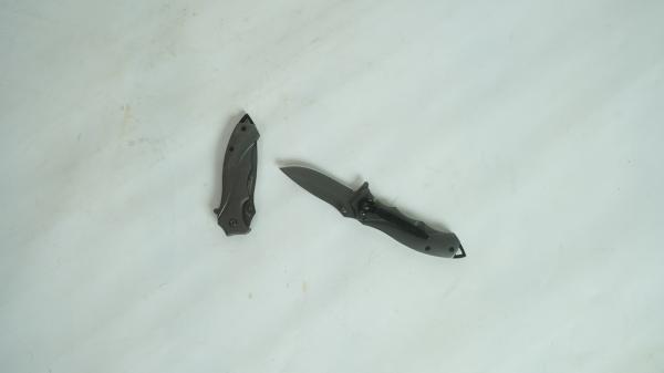 Knife