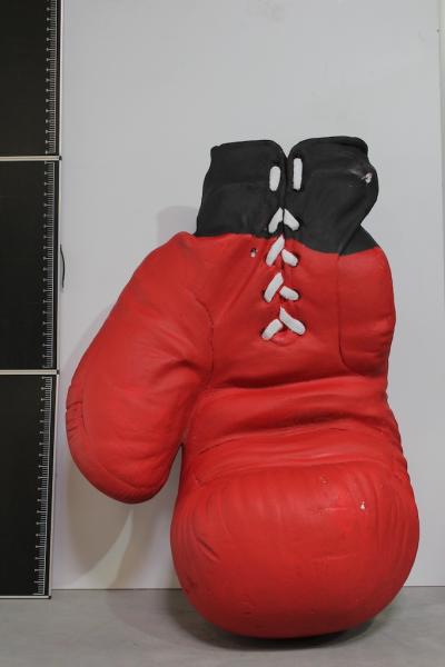 Leather glove